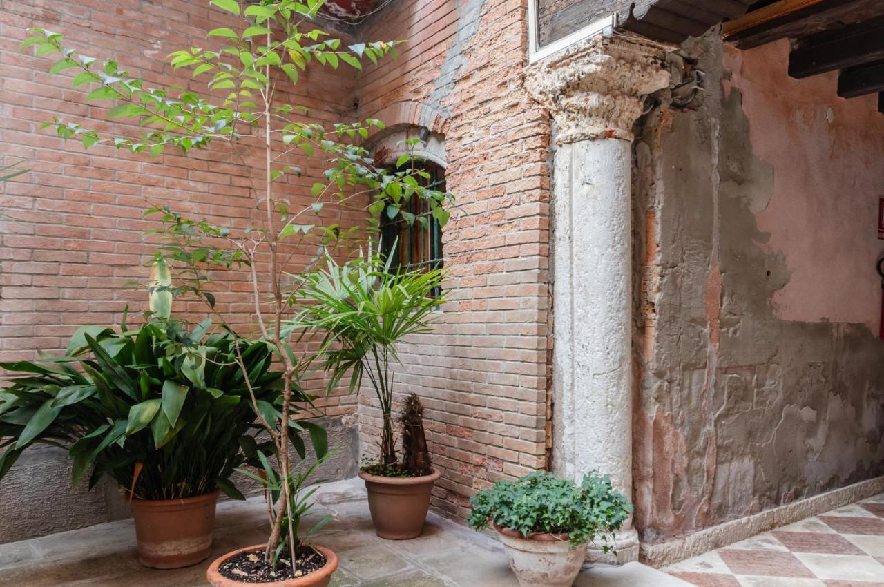Palazzo Dolfin - Piazza San Marco Lovely Apartment Wenecja Zewnętrze zdjęcie